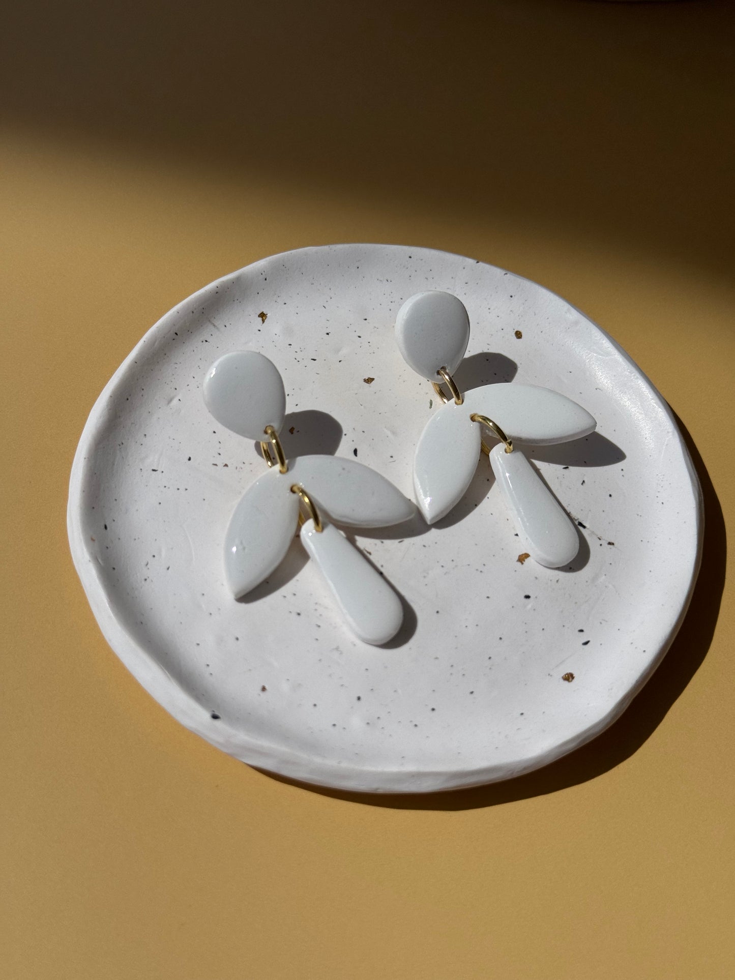 White Dangles