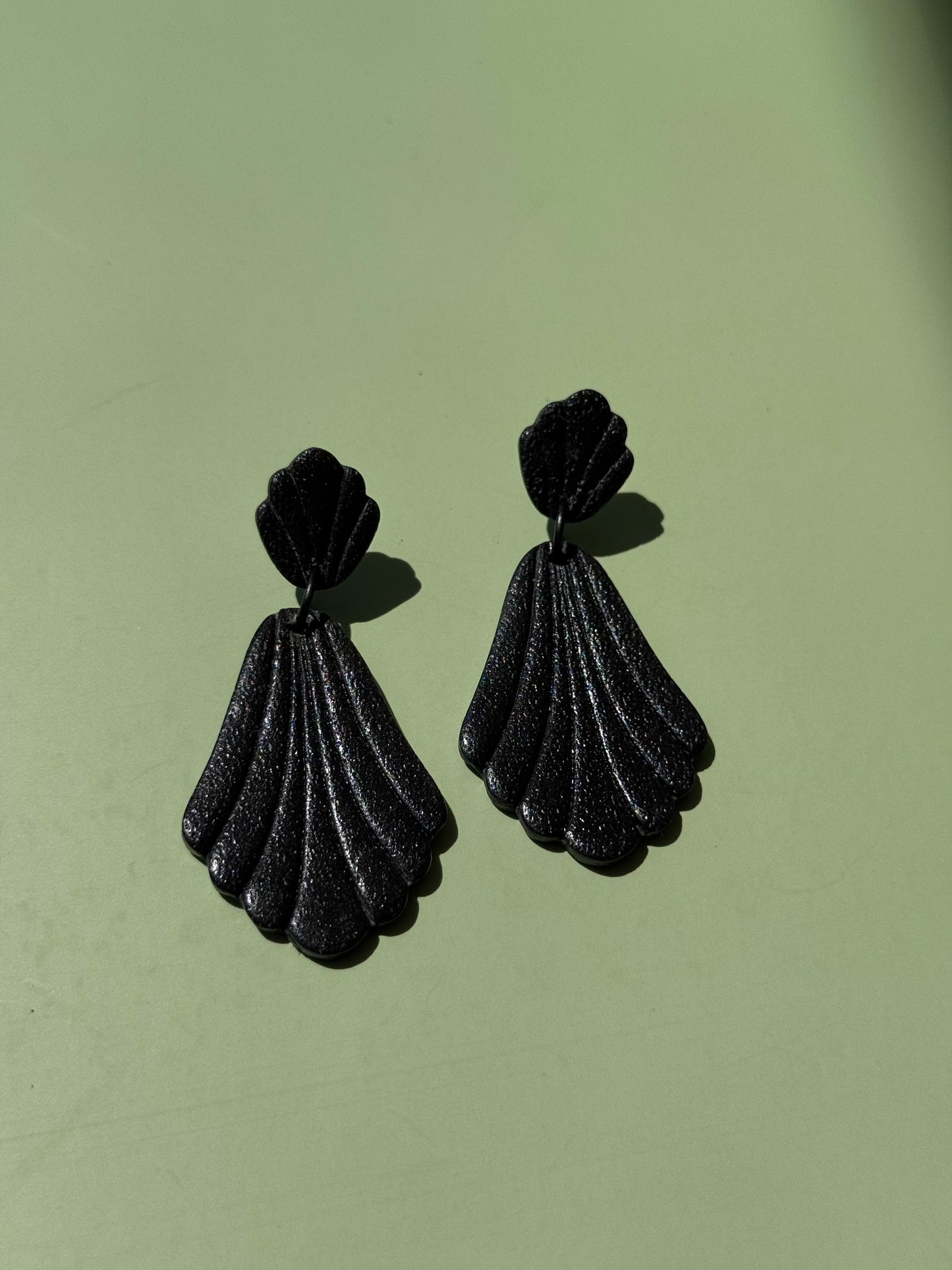 Black Dangles No.3