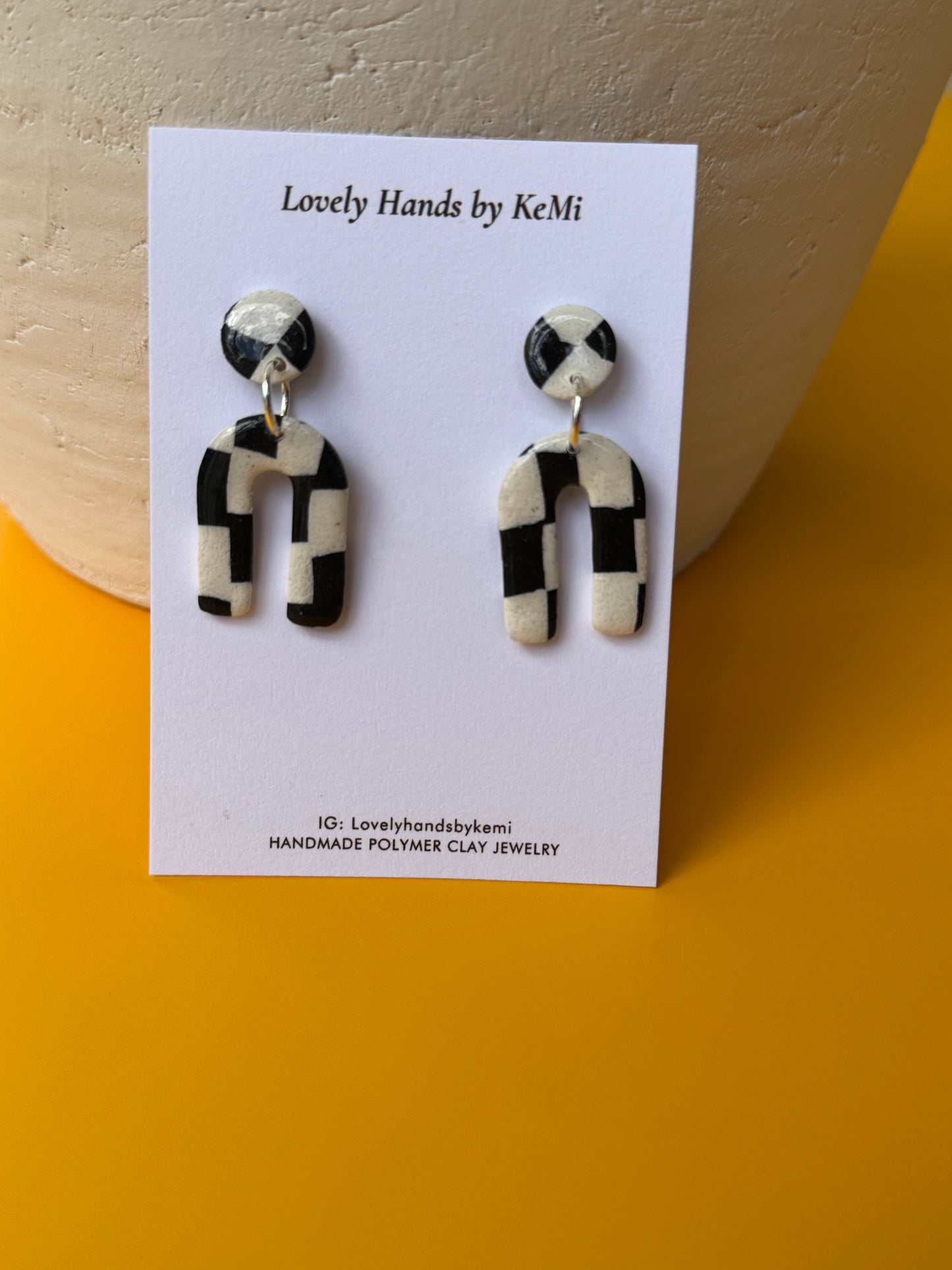 Black and White Dangle