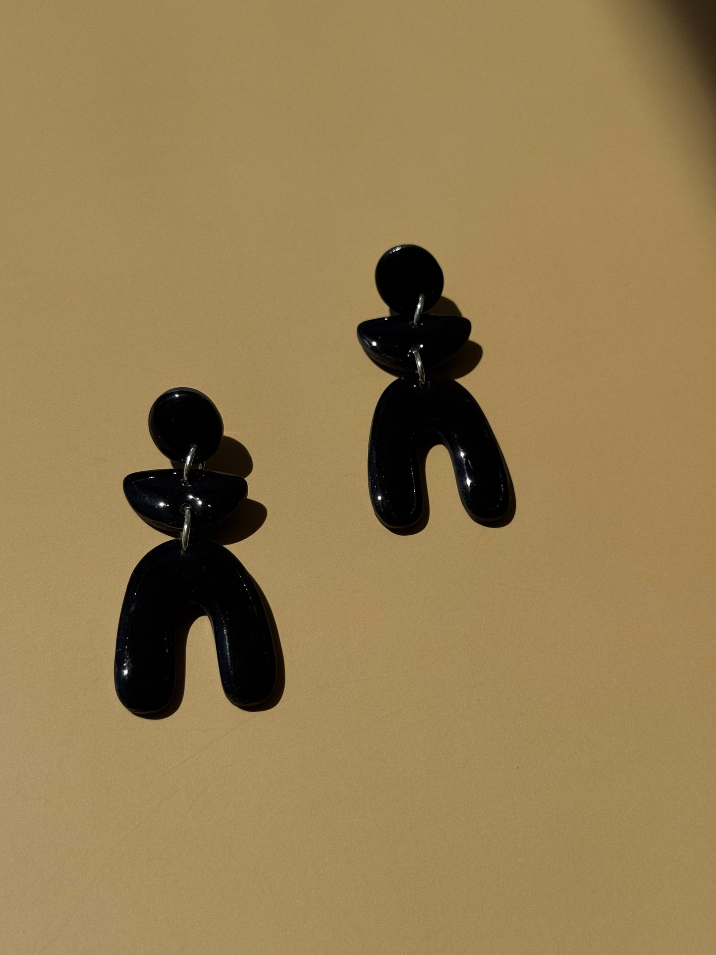 Black Dangles No.1